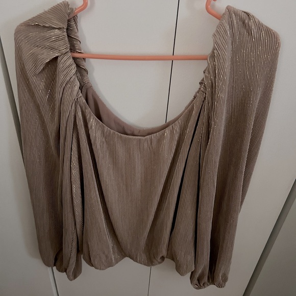 Gold shimmer long sleeve top - Picture 1 of 3